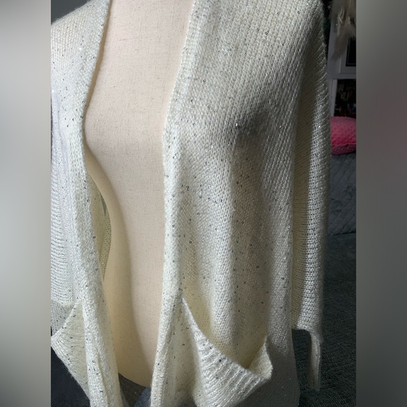 3/$30 ARDEN B. Women’s Sequins Open Front Batwing Sleeve Cardigan NWT SMALL - Picture 2 of 12